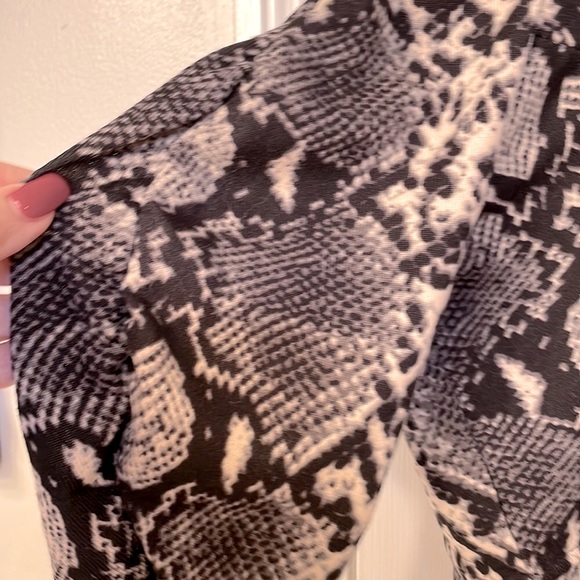 Isabella Rodriguez Animal Print Bolero w/ Puffed Sleeves - Picture 5 of 7